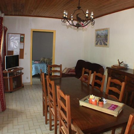 Villa les écureuils à Saint-Priest  Extérieur photo